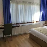 Hotel Dordrecht Отель 3*