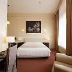Hotel Dordrecht Дордрехт