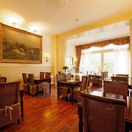 Hotel Dordrecht Hotel 3*