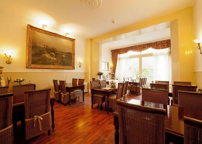 Hotel Dordrecht Hotel 3*